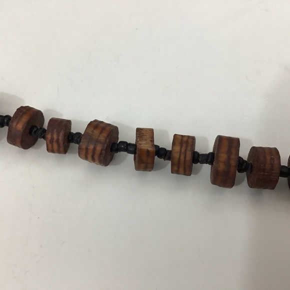 Wood Tribal Animal Necklace - Picture 3 of 4